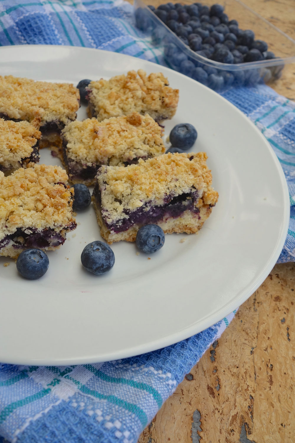 Blueberry Crumble Bars - Fresh On The Menu Recipe