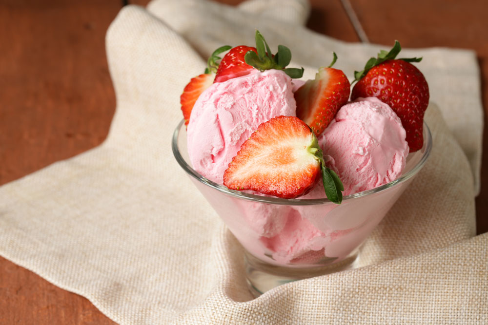 Strawberry Ice Cream - Fresh On The Menu Recipe